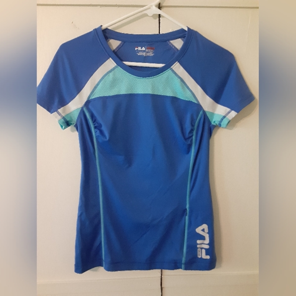 Fila top